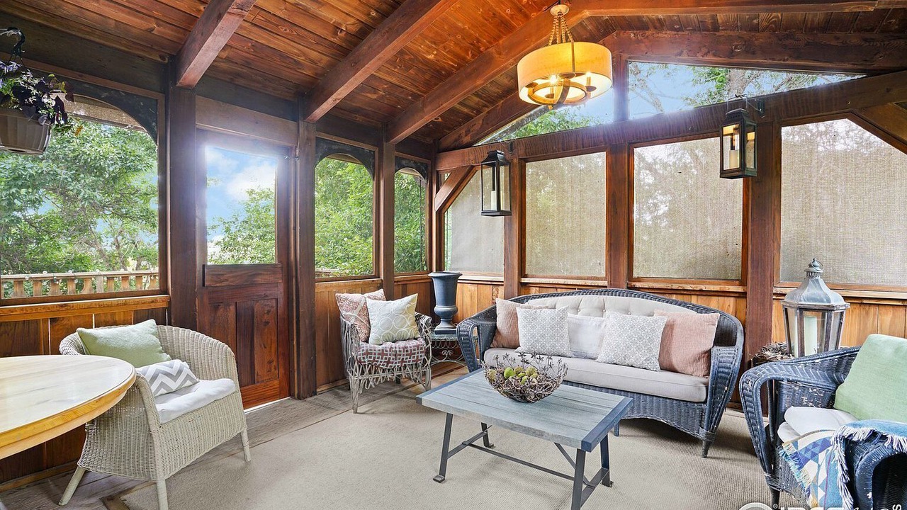 Photo of Livingroom in Longmont