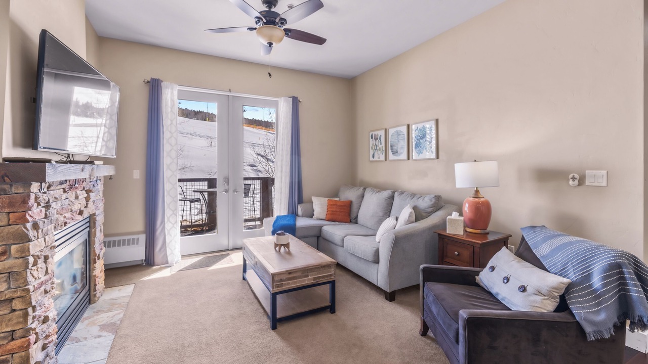 Photo of Livingroom in Silvercreek