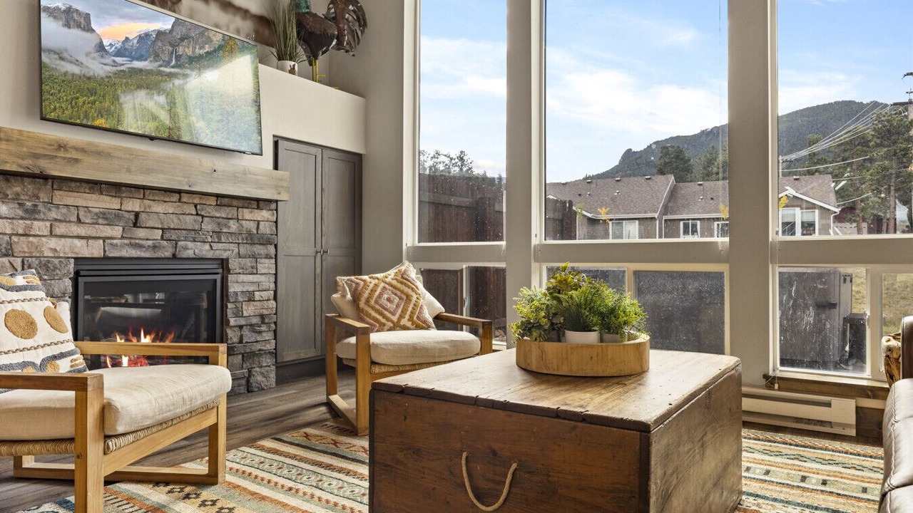 Photo of Livingroom in Estes Park