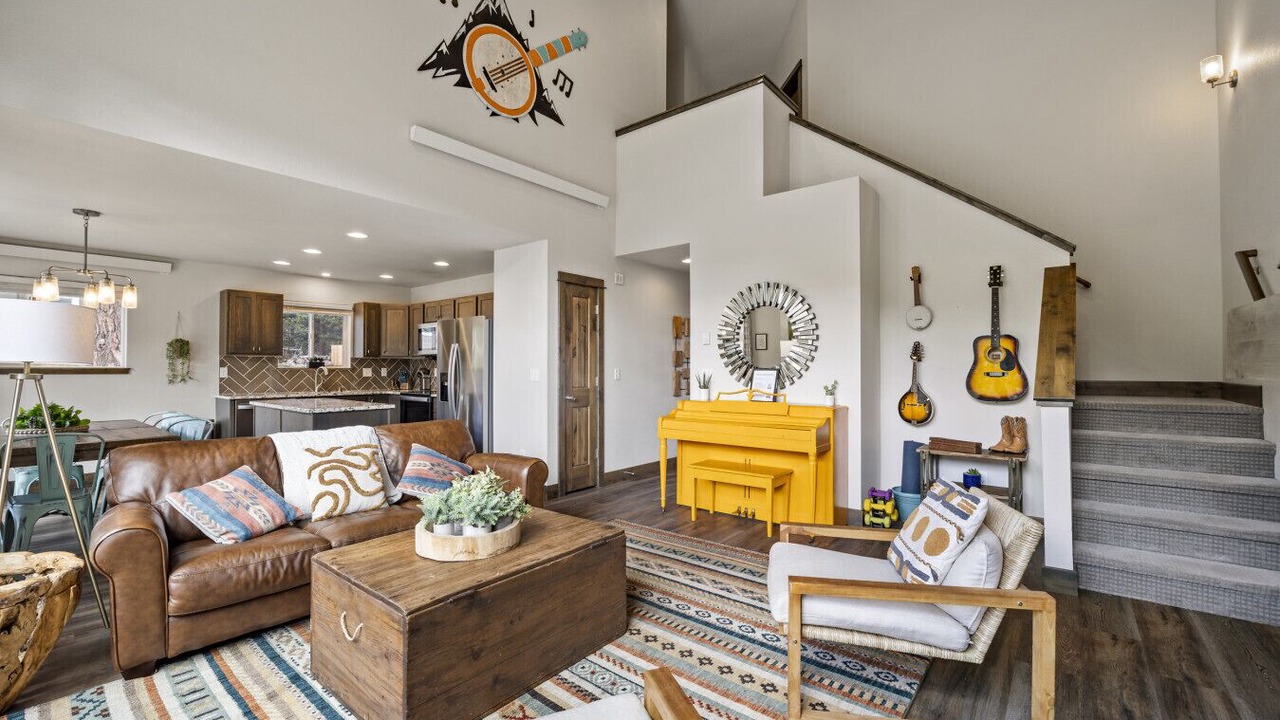 Photo of Livingroom in Estes Park