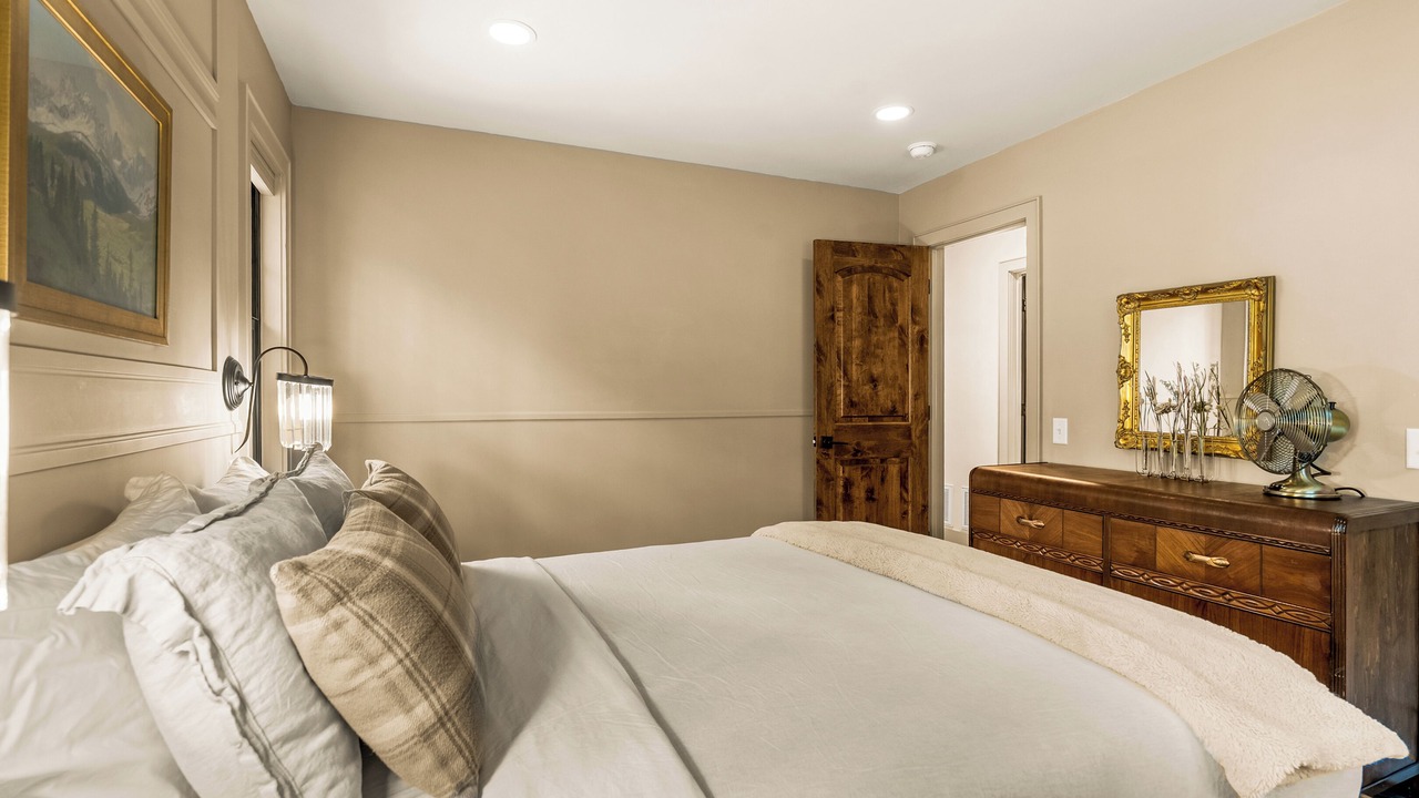 Photo of Bedroom in Cascade