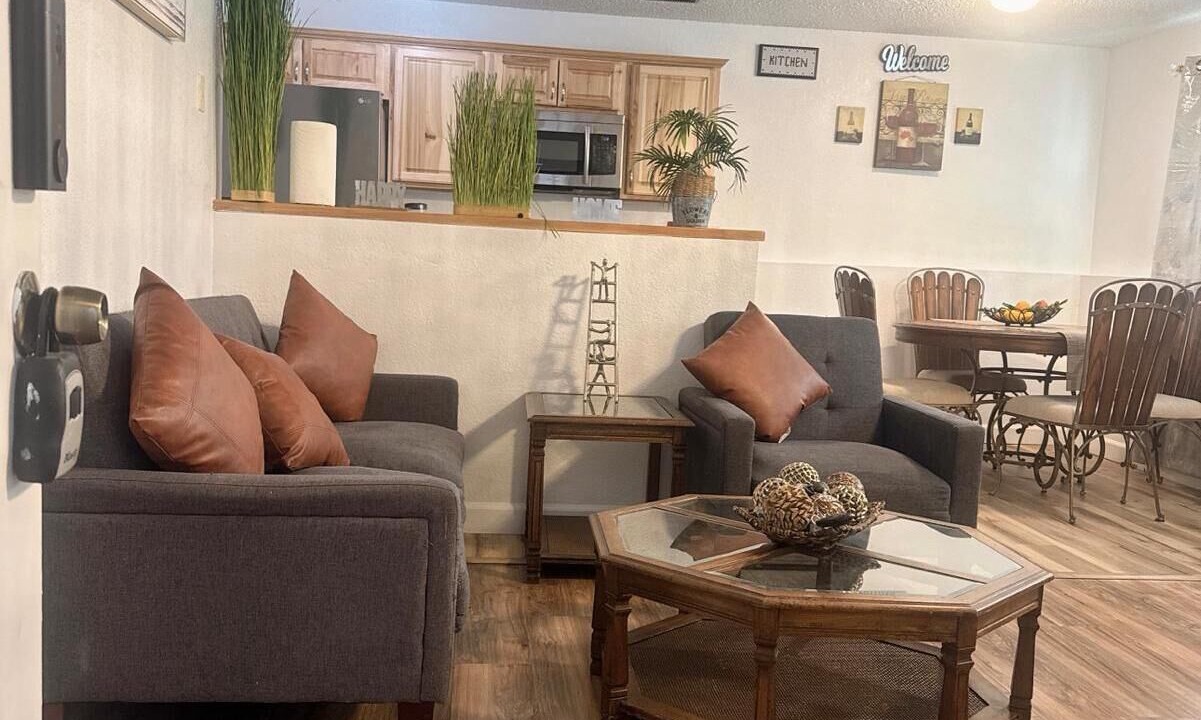 Photo of Livingroom in Southeast Colorado Springs