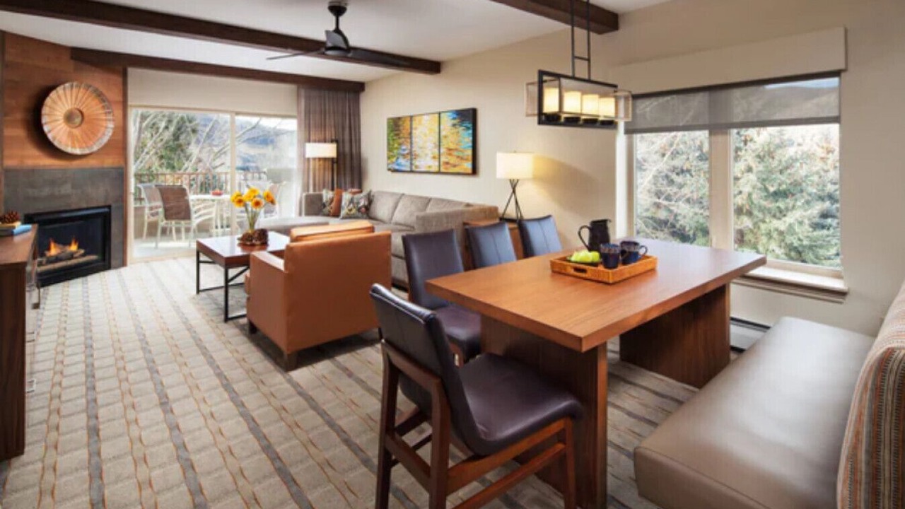 Photo of Livingroom in Avon
