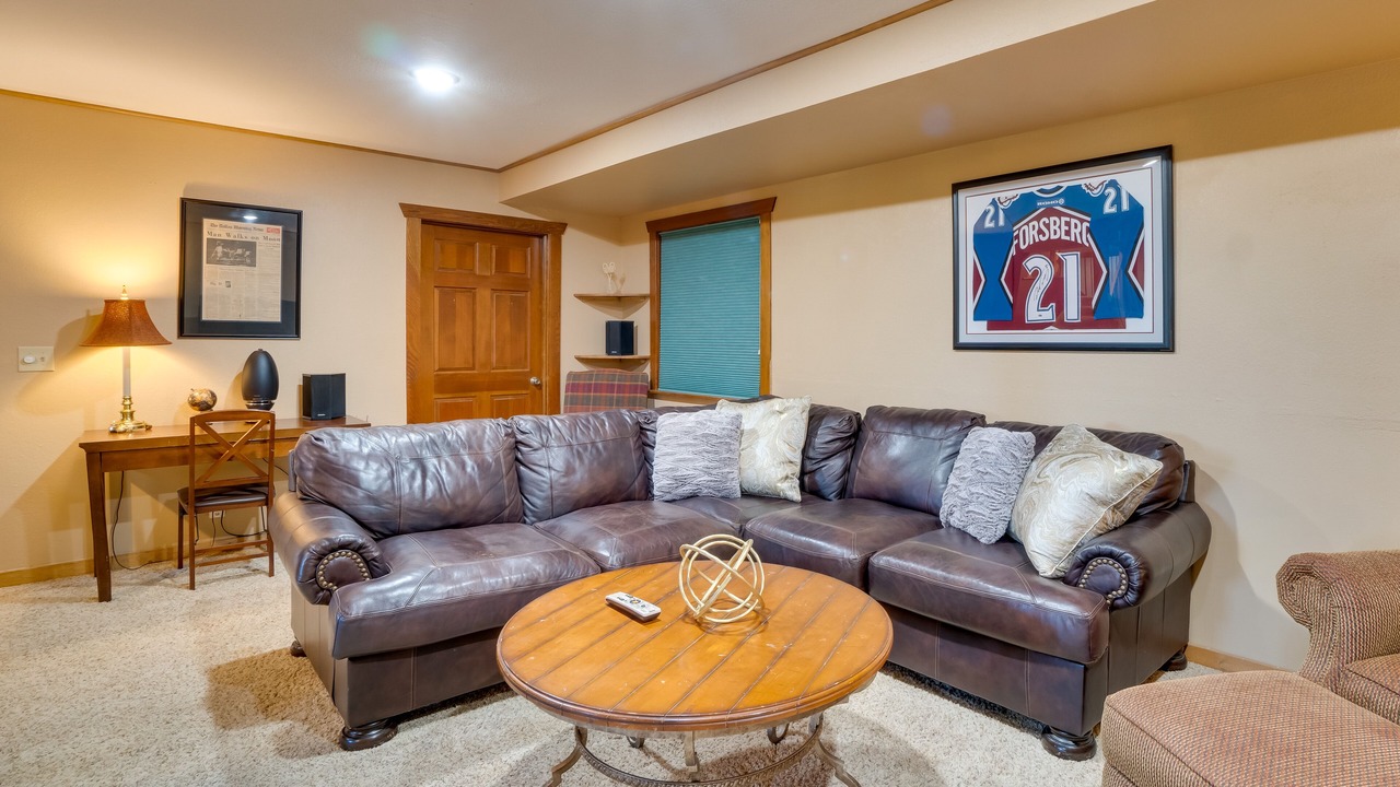 Photo of Livingroom in Parker