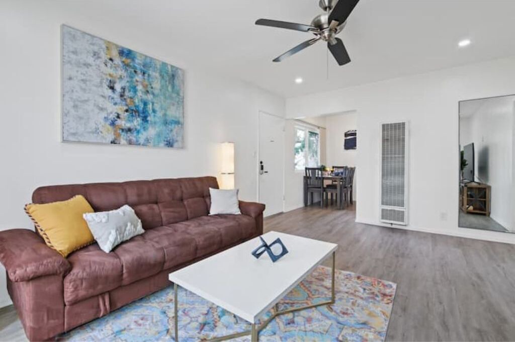 Photo of Livingroom in East Whittier