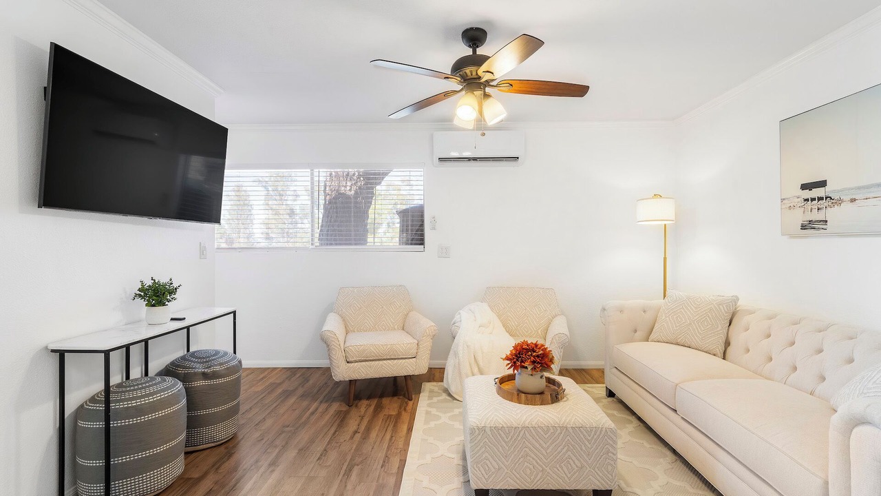 Photo of Livingroom in Wildomar