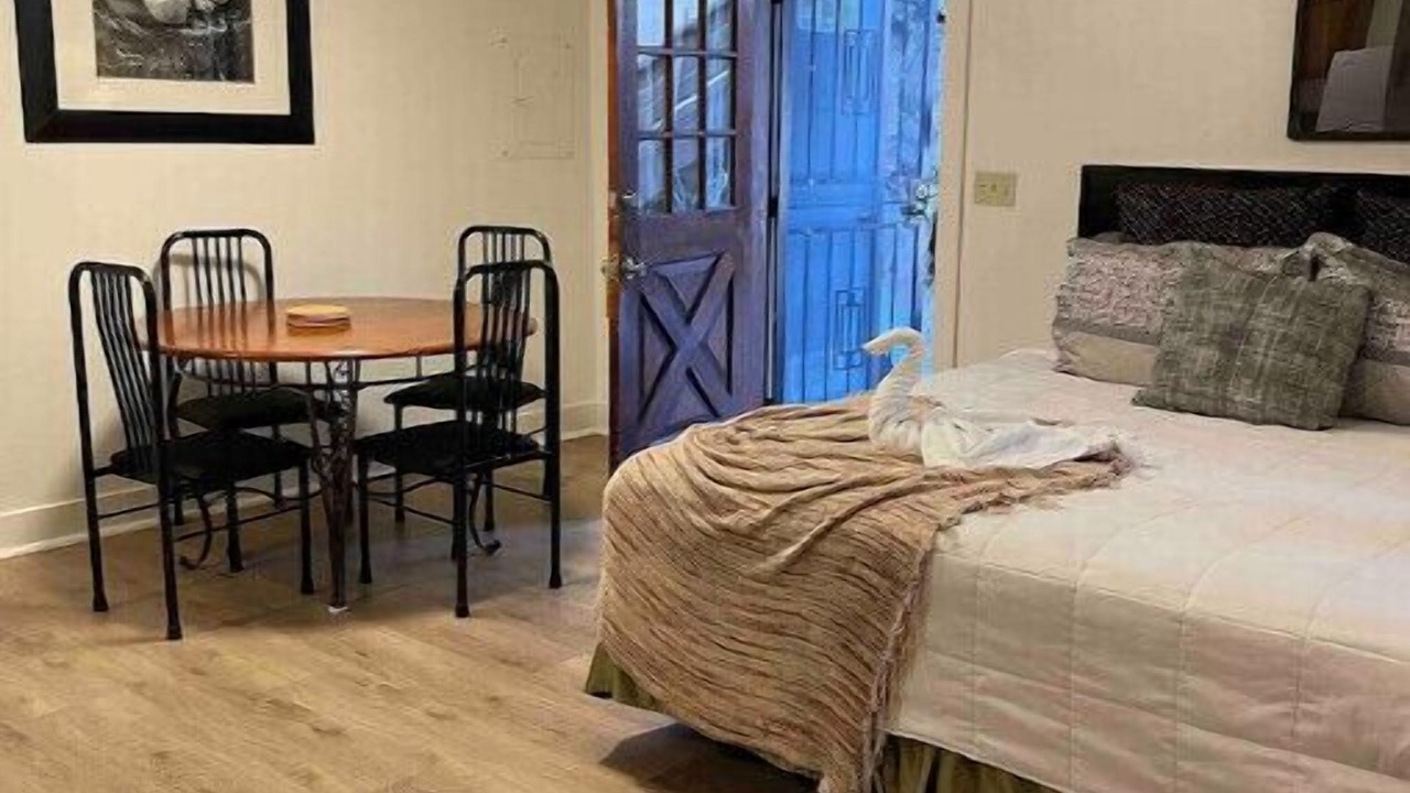 Photo of Bedroom in El Portal