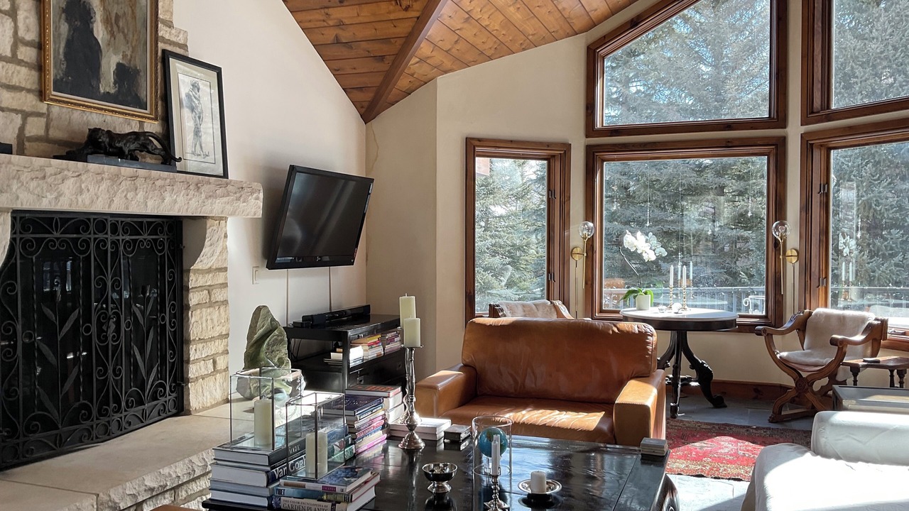 Photo of Livingroom in Vail