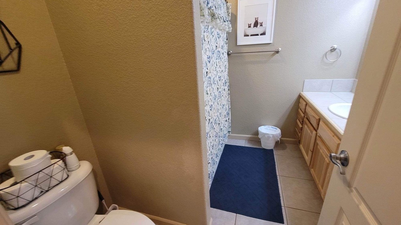 Photo of Bathroom in Lake Hatcher Park