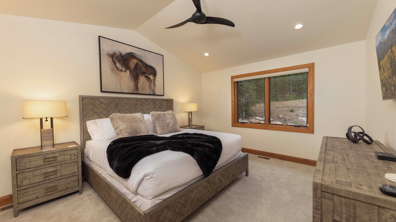Photo of Bedroom in Woodmoor