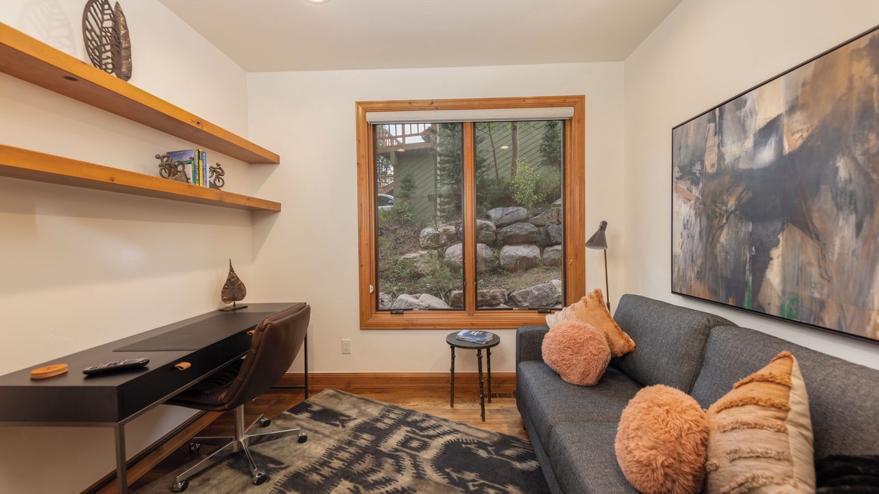 Photo of Livingroom in Woodmoor
