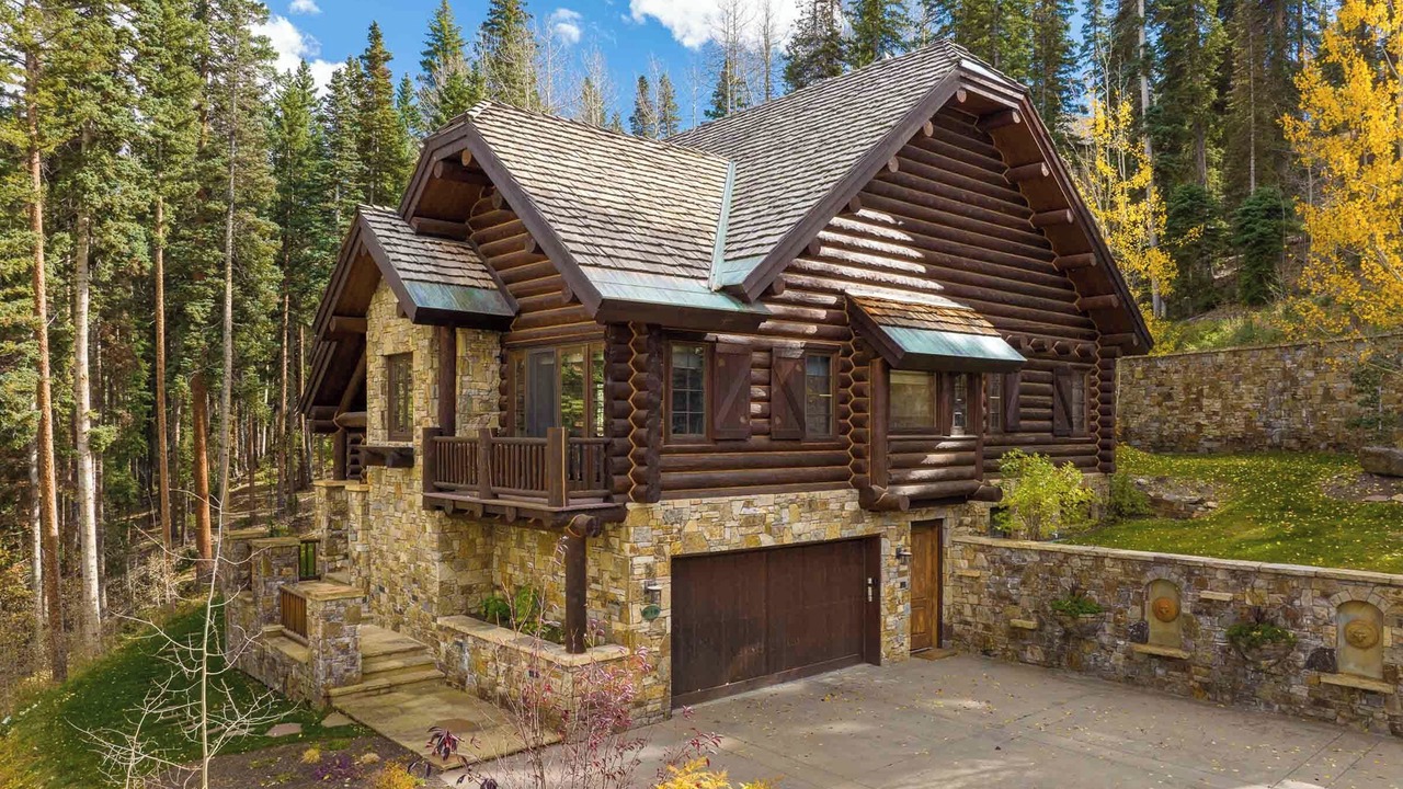 Photo of Outdoor in Mountain Village