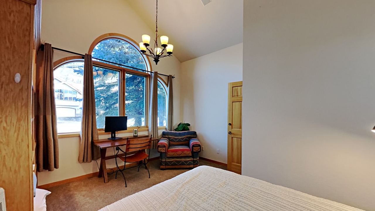 Photo of Bedroom in Corinthian Hills