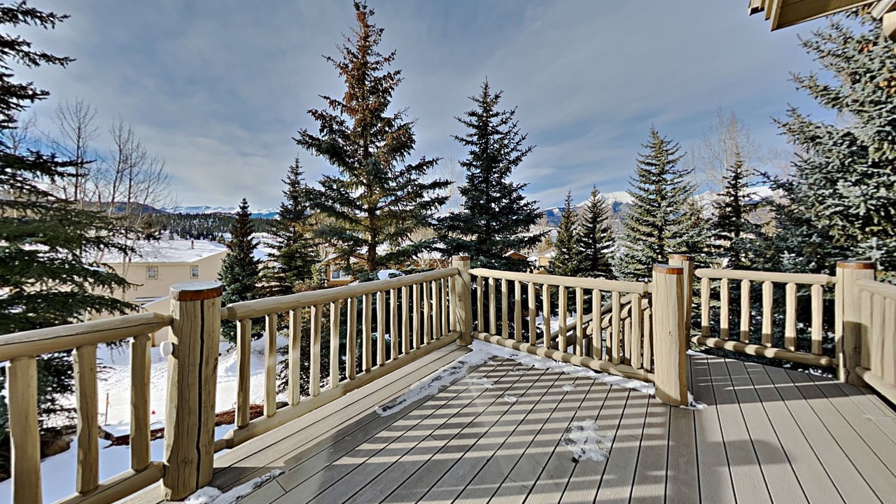 Photo of Outdoor in Corinthian Hills