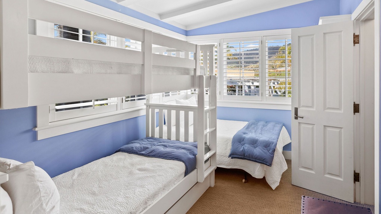 Photo of Bedroom in Toro Canyon