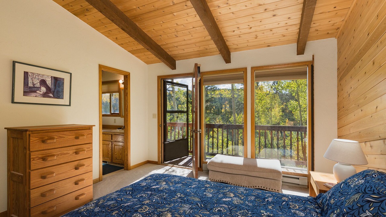 Photo of Bathroom in Columbine Lake
