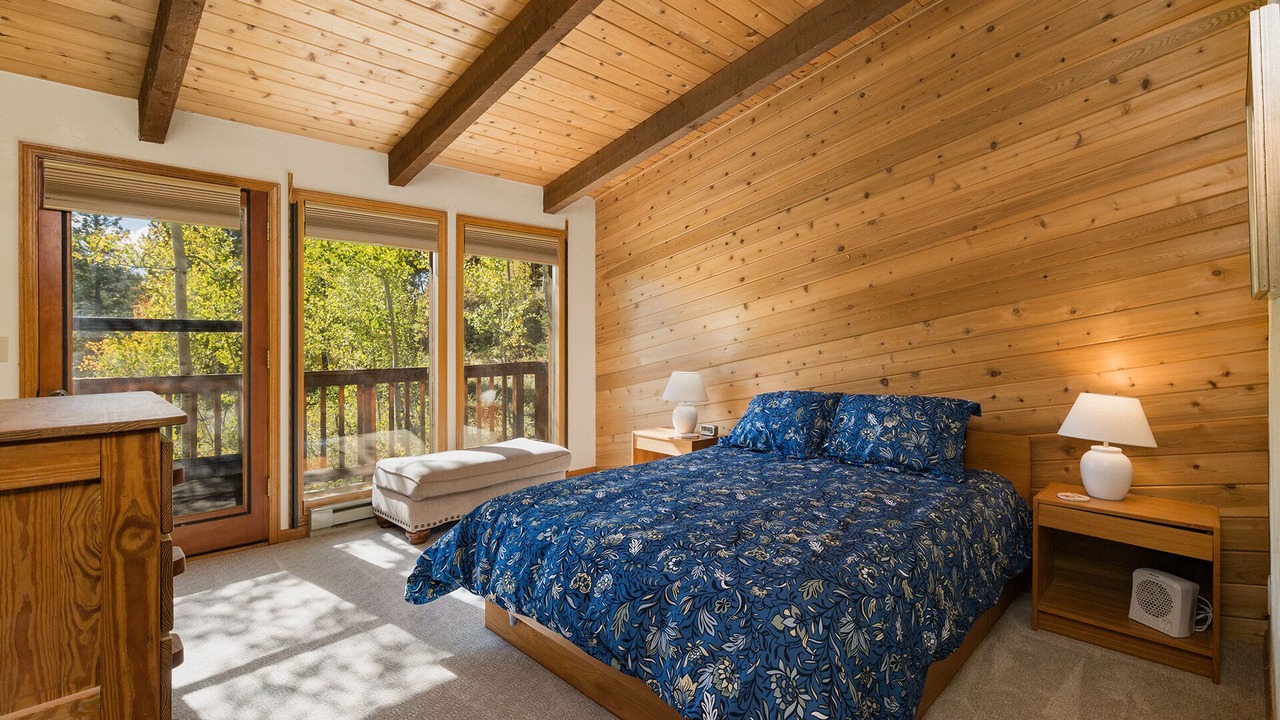 Photo of Bathroom in Columbine Lake