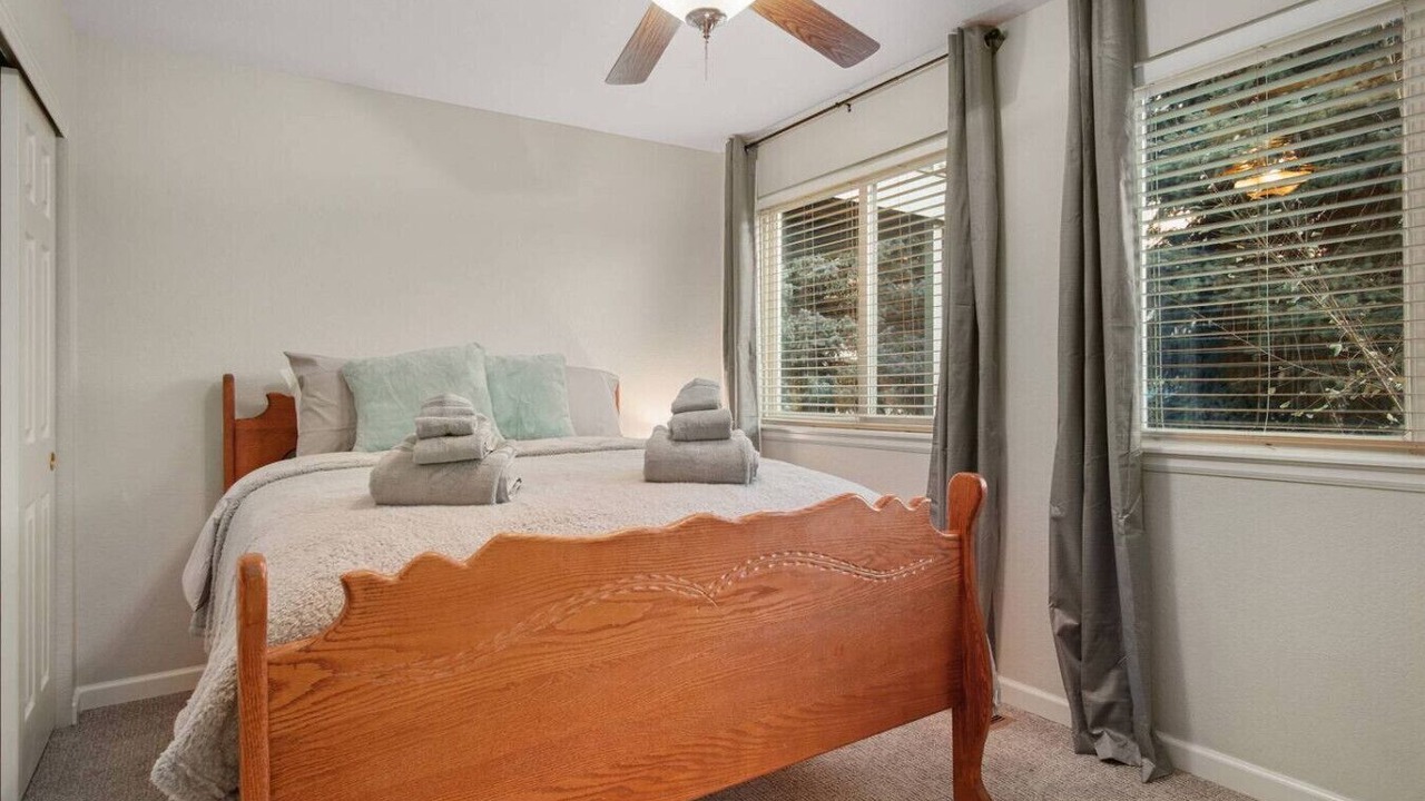 Photo of Bedroom in Golden