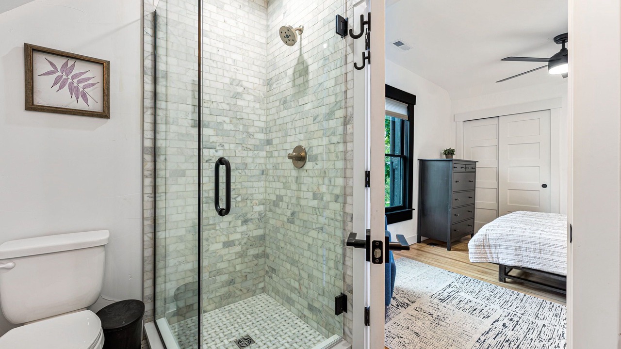 Photo of Bathroom in Alamo Placita
