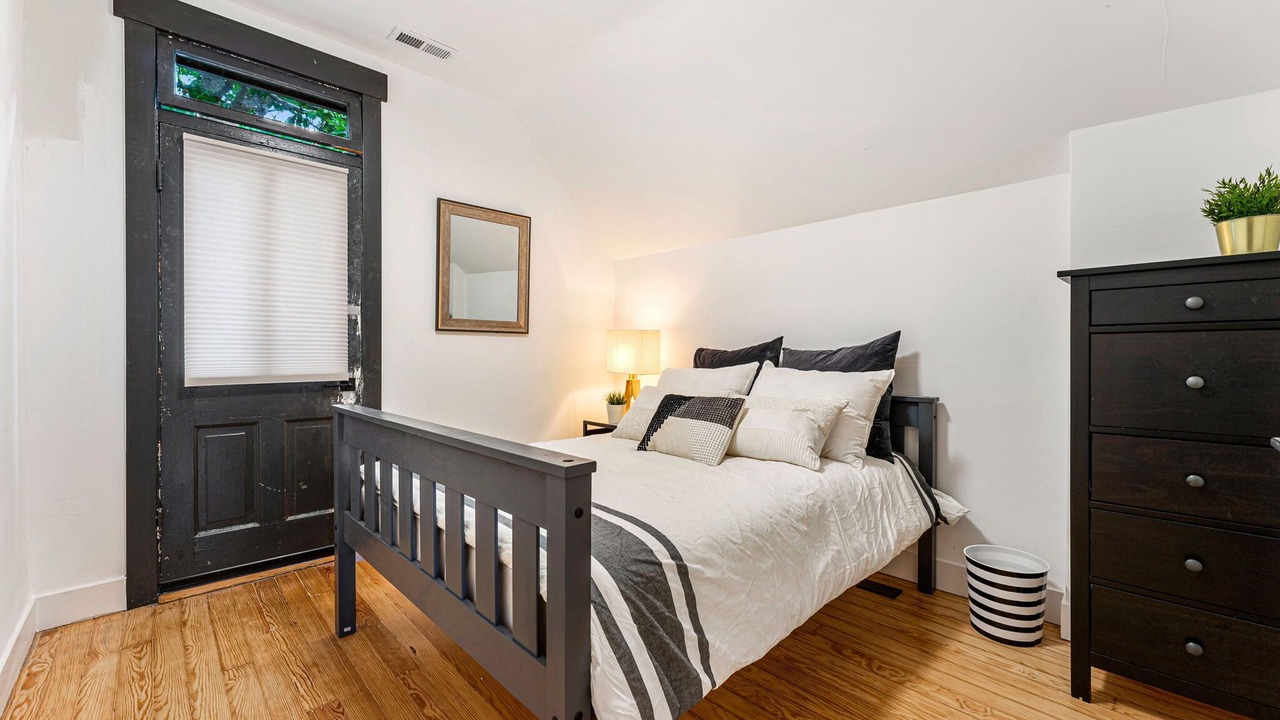 Photo of Bedroom in Alamo Placita