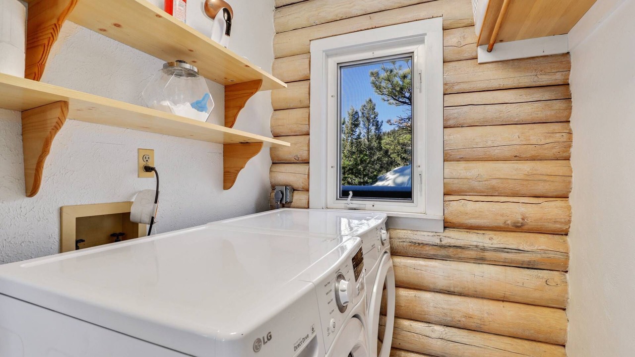 Photo of Bedroom in Conifer Mountain and Meadows