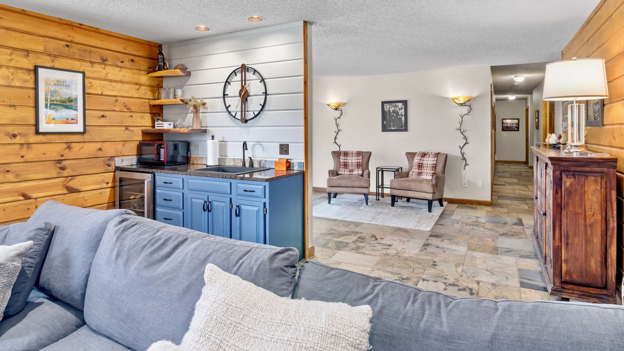 Photo of Livingroom in Windcliff Estates