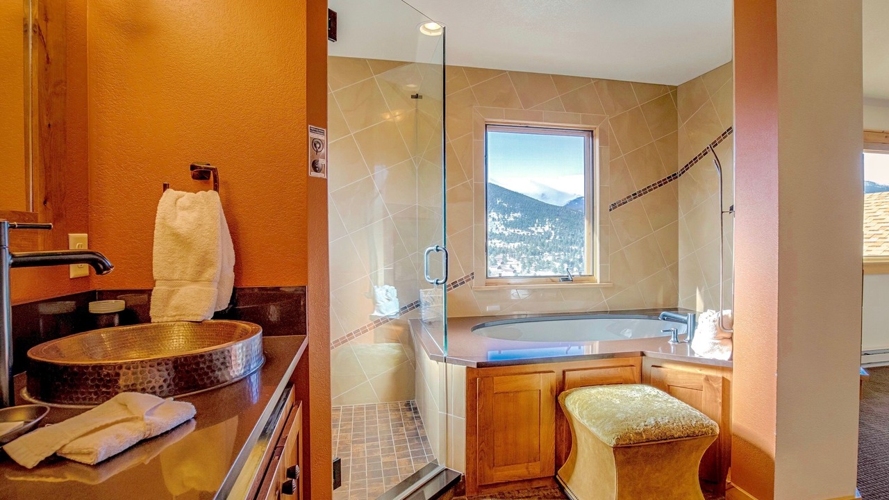 Photo of Bathroom in Windcliff Estates