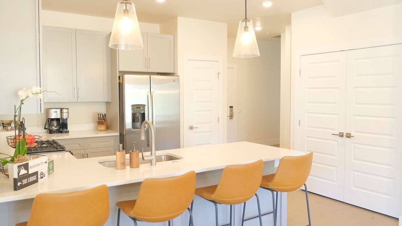 Photo of Kitchen in Lakeside Village