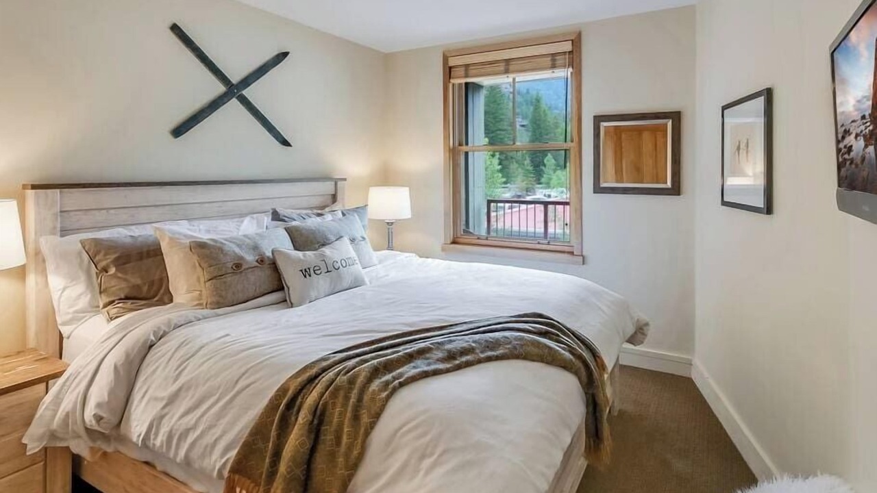 Photo of Bedroom in River Run