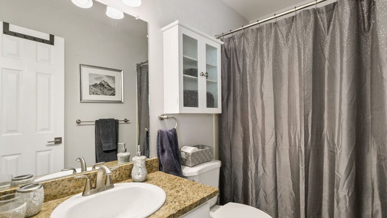Photo of Bathroom in Glendale