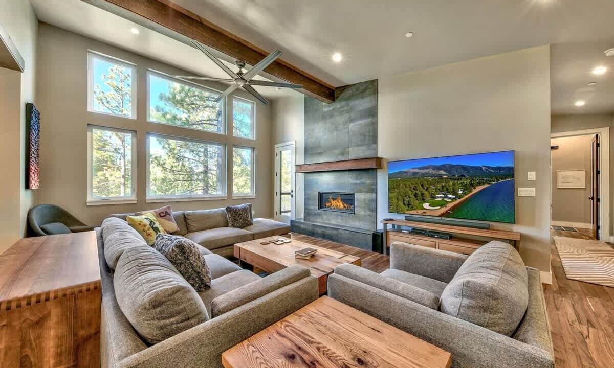 Photo of Livingroom in Montgomery Estates