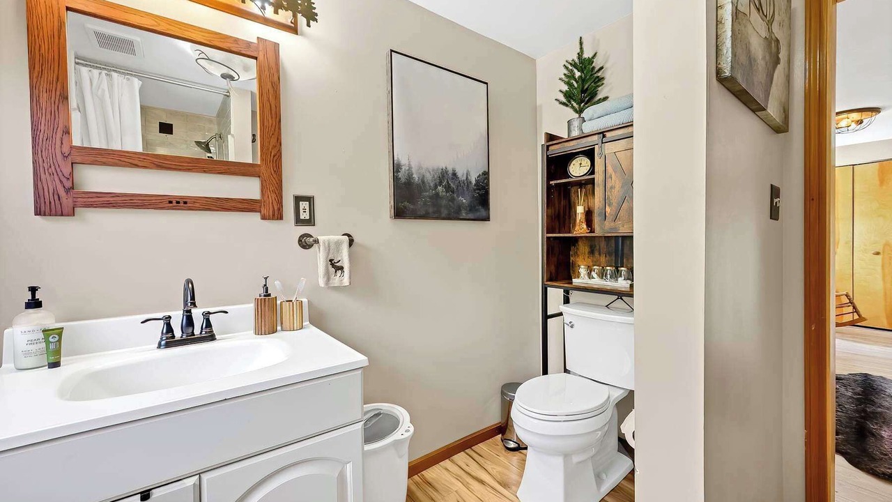 Photo of Bathroom in Black Hawk