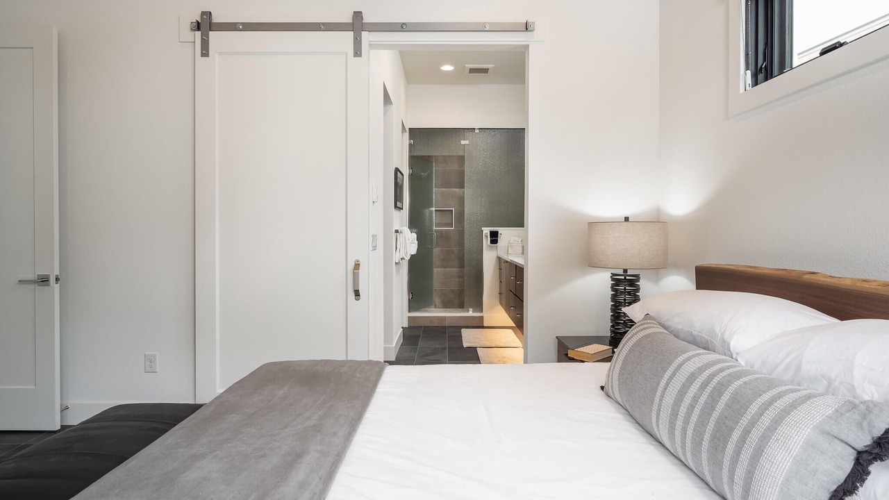 Photo of Bathroom in Rendezvous