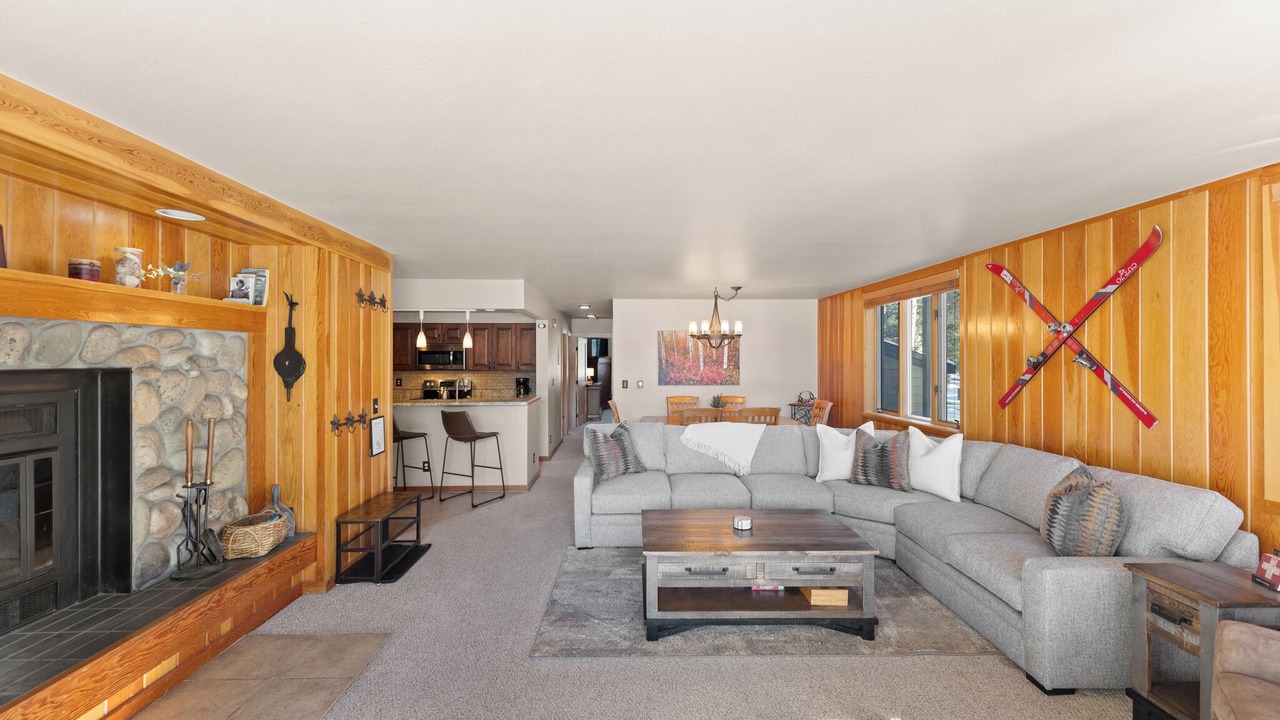 Photo of Livingroom in Keystone