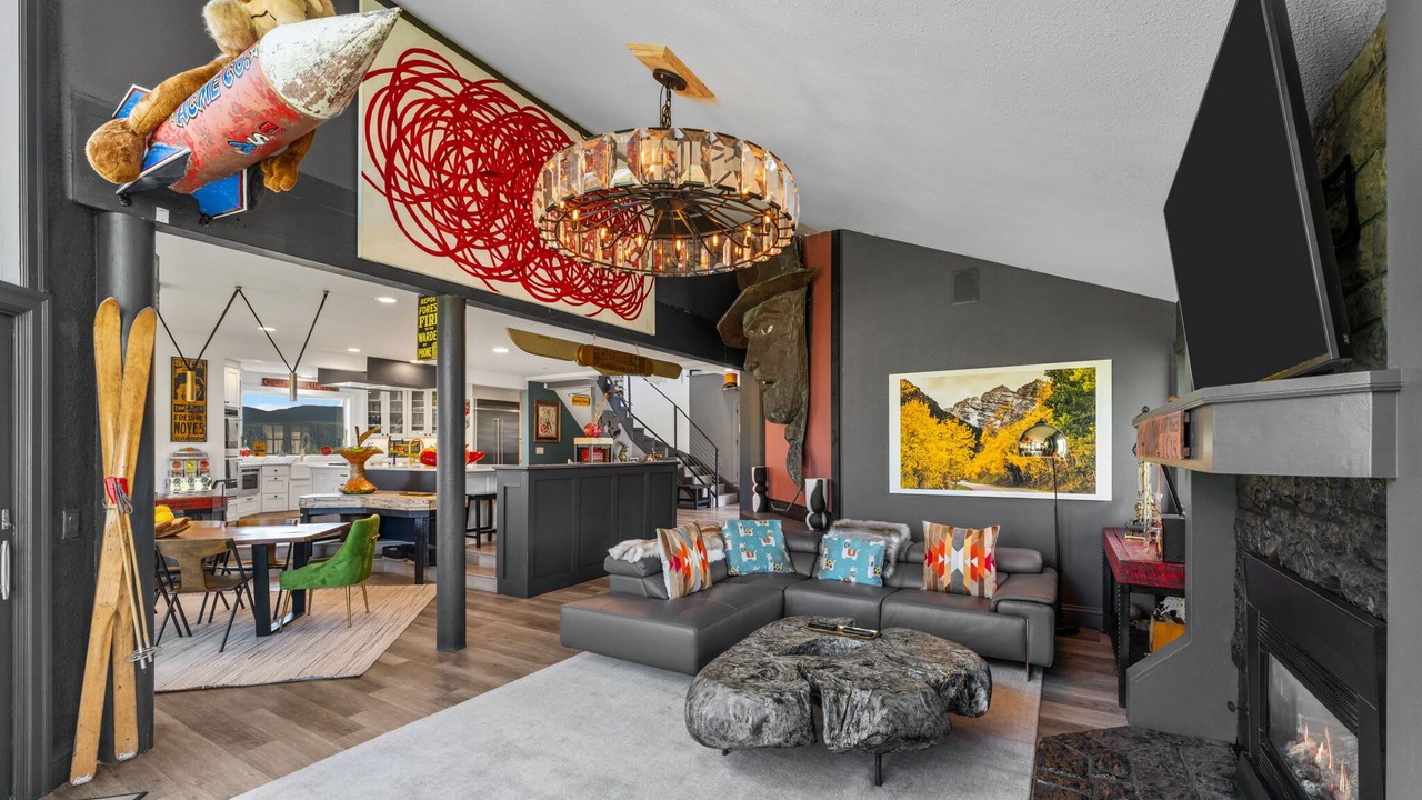 Photo of Livingroom in Mount Crested Butte