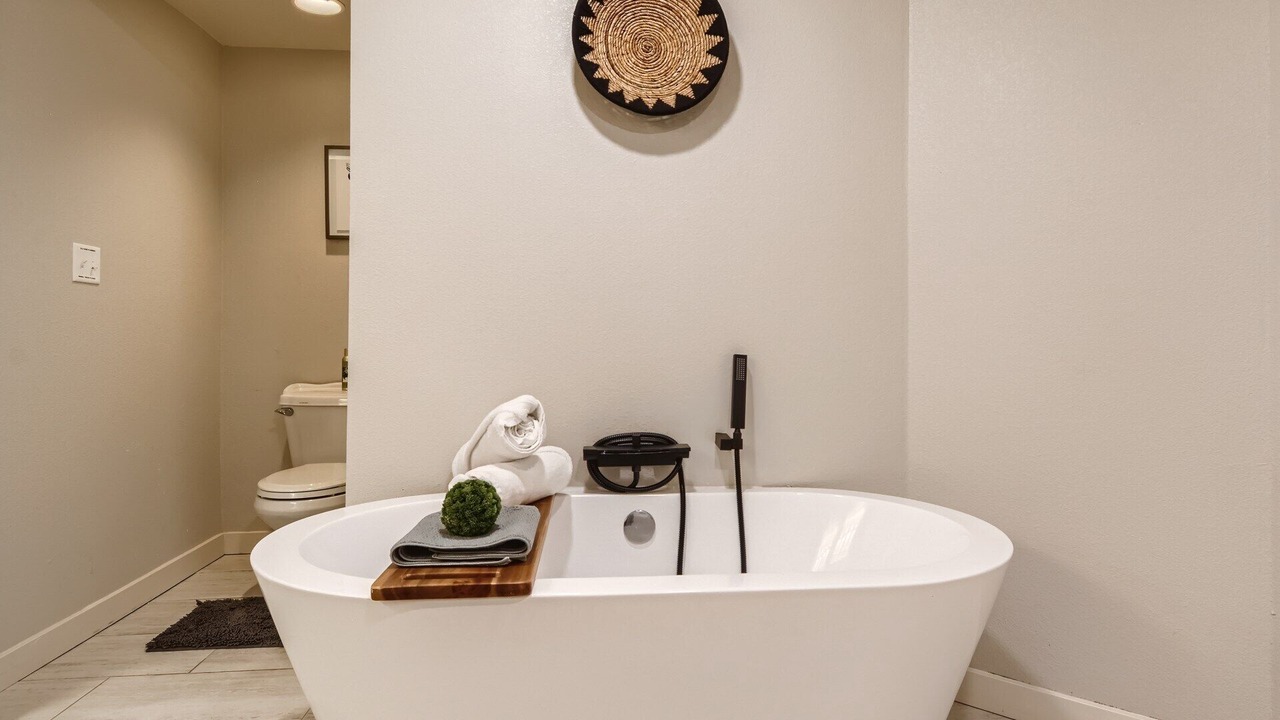 Photo of Bathroom in Old North End