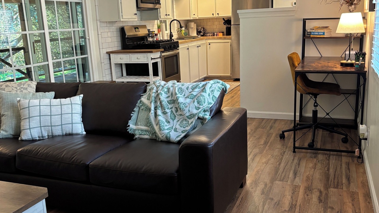 Photo of Livingroom in Springville