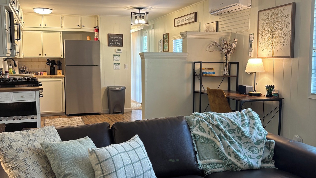 Photo of Livingroom in Springville