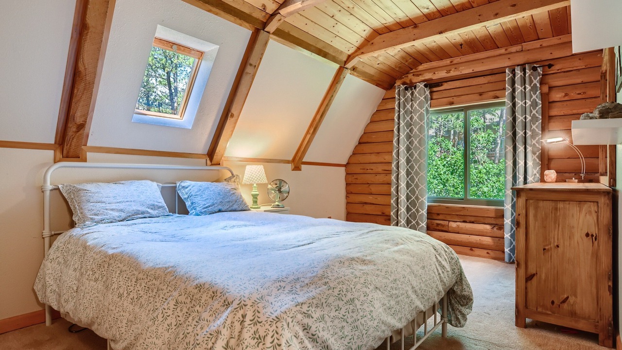 Photo of Bedroom in Woodmoor