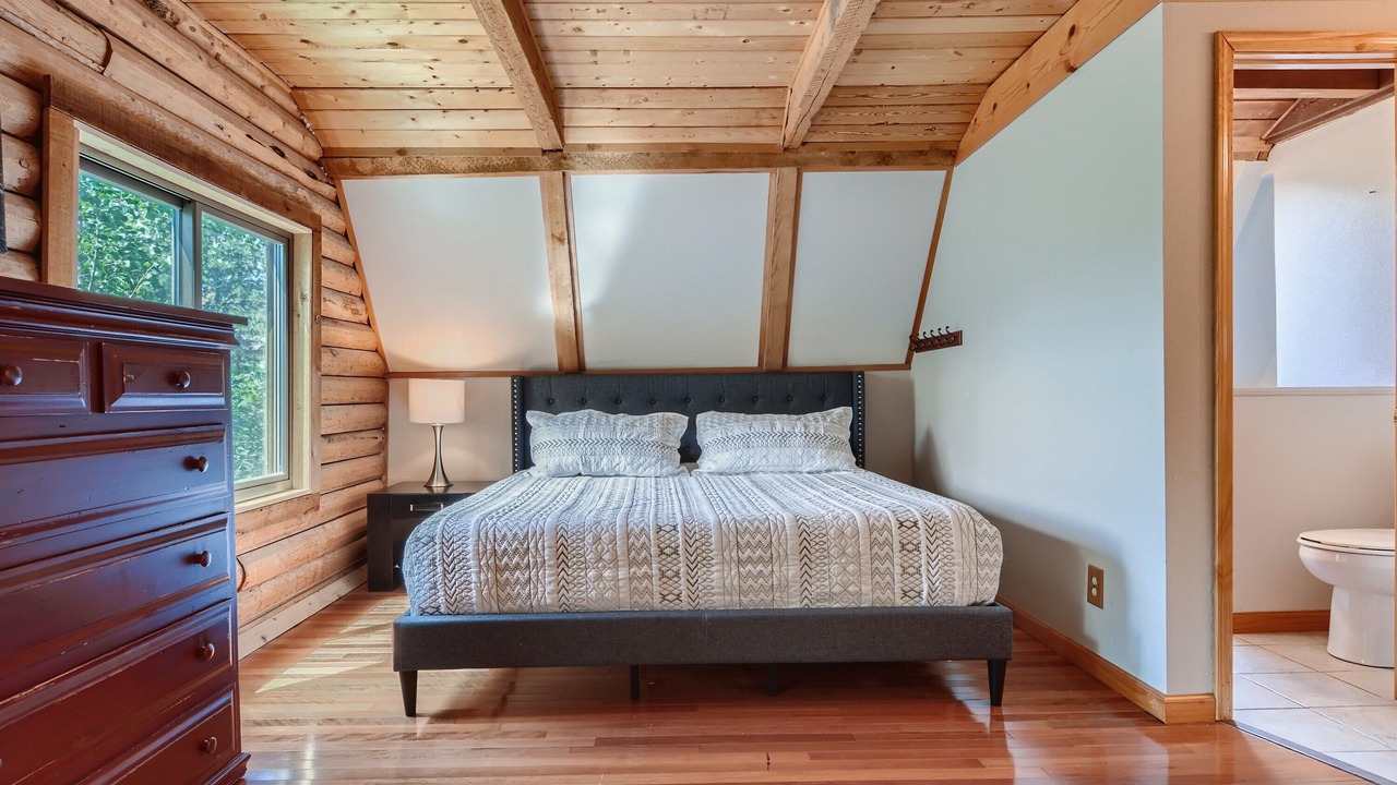 Photo of Bedroom in Woodmoor