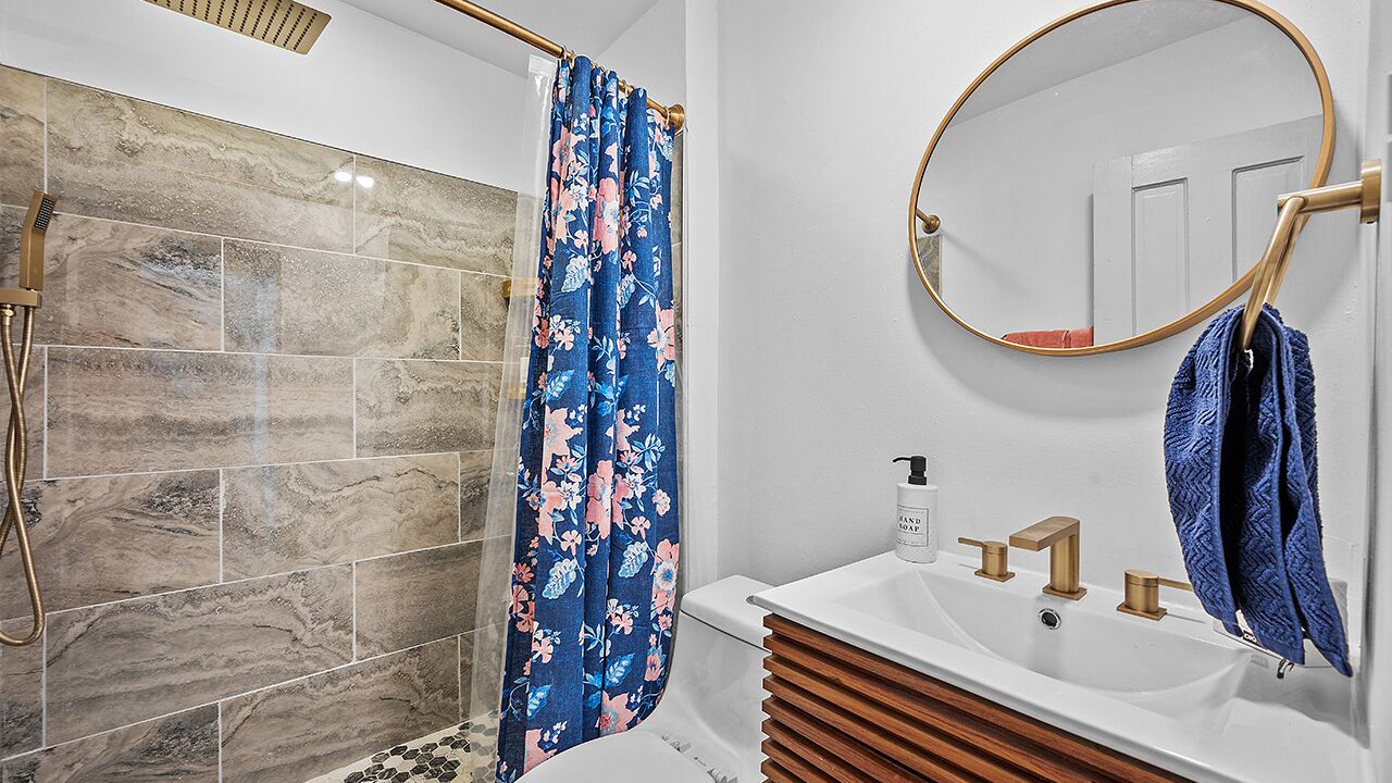 Photo of Bathroom in Little Italy