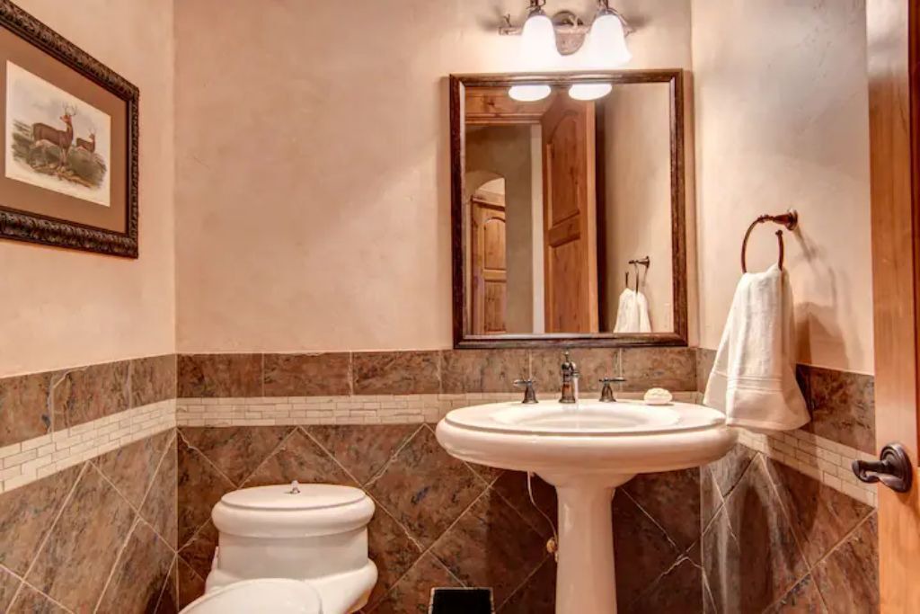 Photo of Bathroom in The Highlands