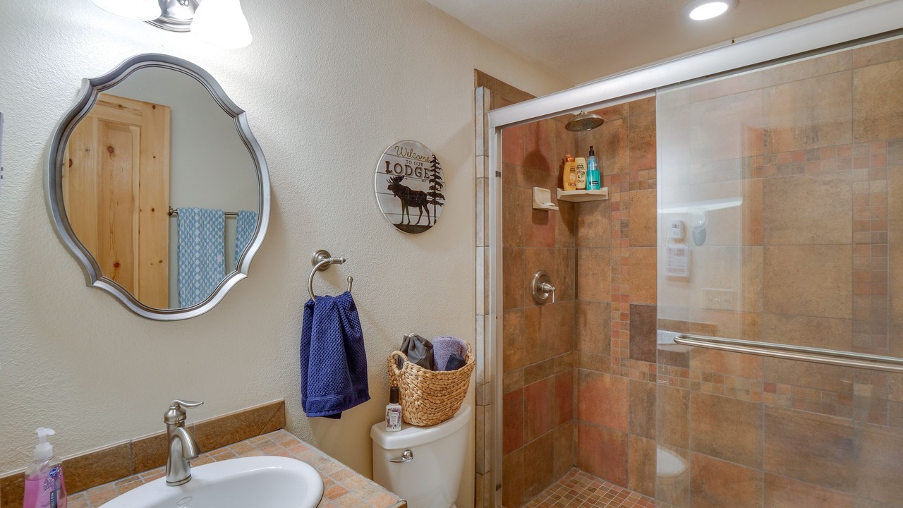Photo of Bathroom in Indian Mountain
