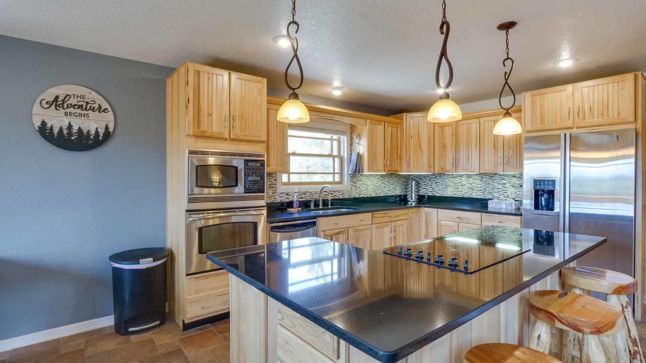 Photo of Kitchen in Indian Mountain