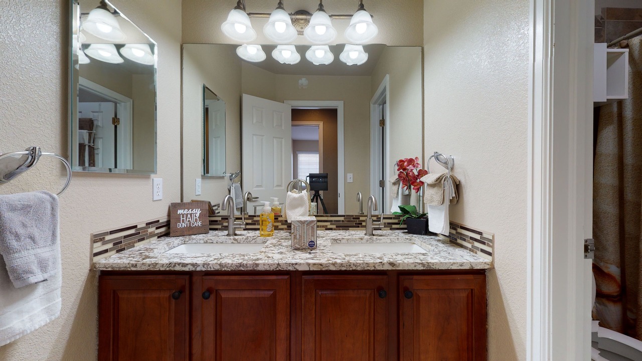 Photo of Bathroom in Northgate