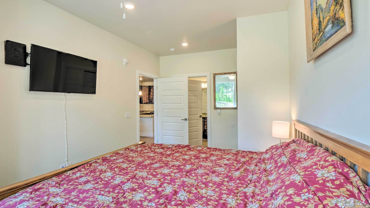 Photo of Bedroom in Lakeside Village