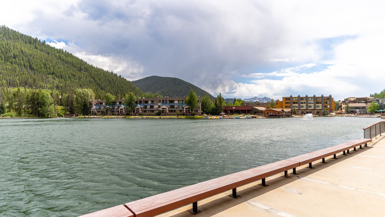 Photo of Patio Balcony in Lakeside Village