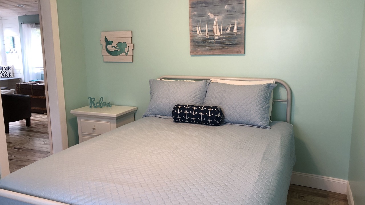 Photo of Bedroom in Geneva-on-the-Lake