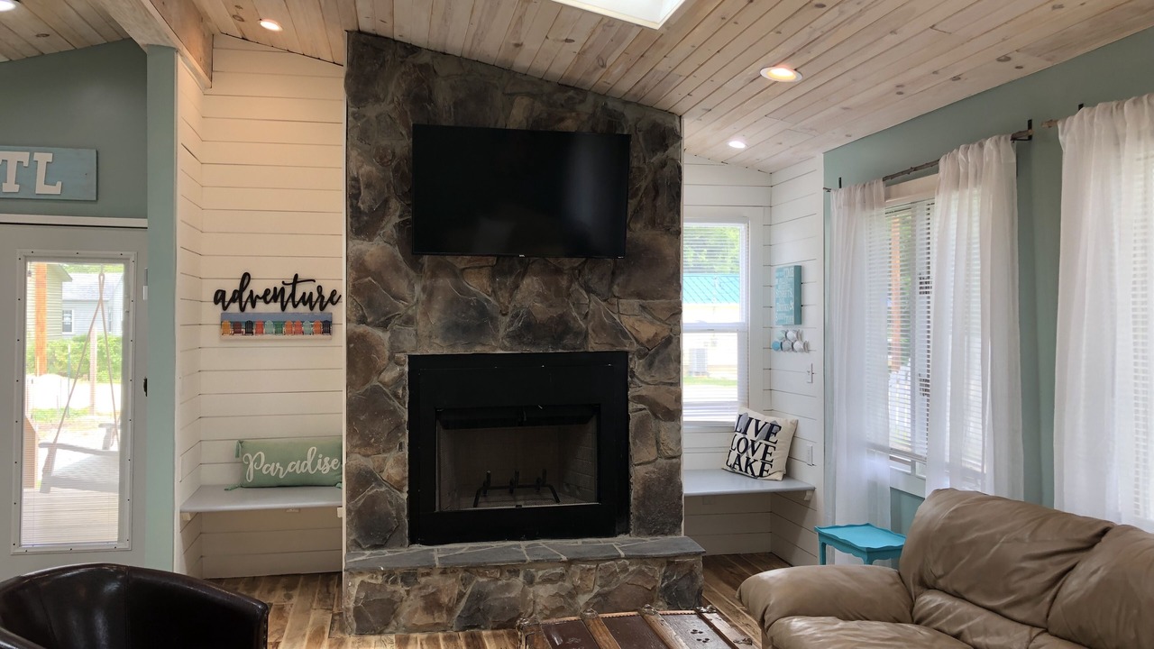 Photo of Livingroom in Geneva-on-the-Lake