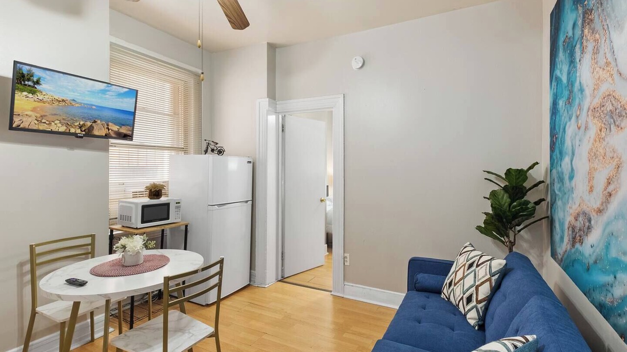 Photo of Livingroom in Gayborhood